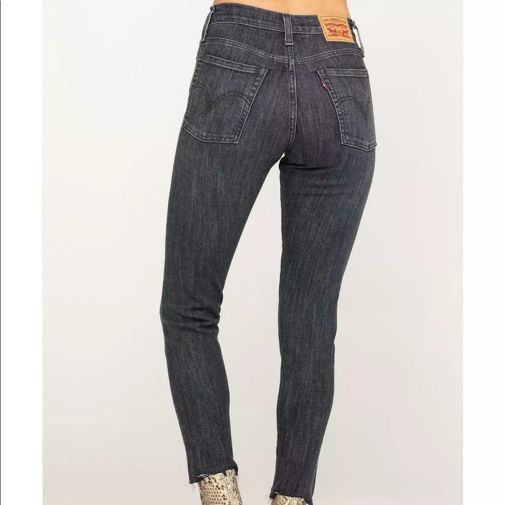 Levi’s Wedgie Fit Skinny Jeans - Dark Grey